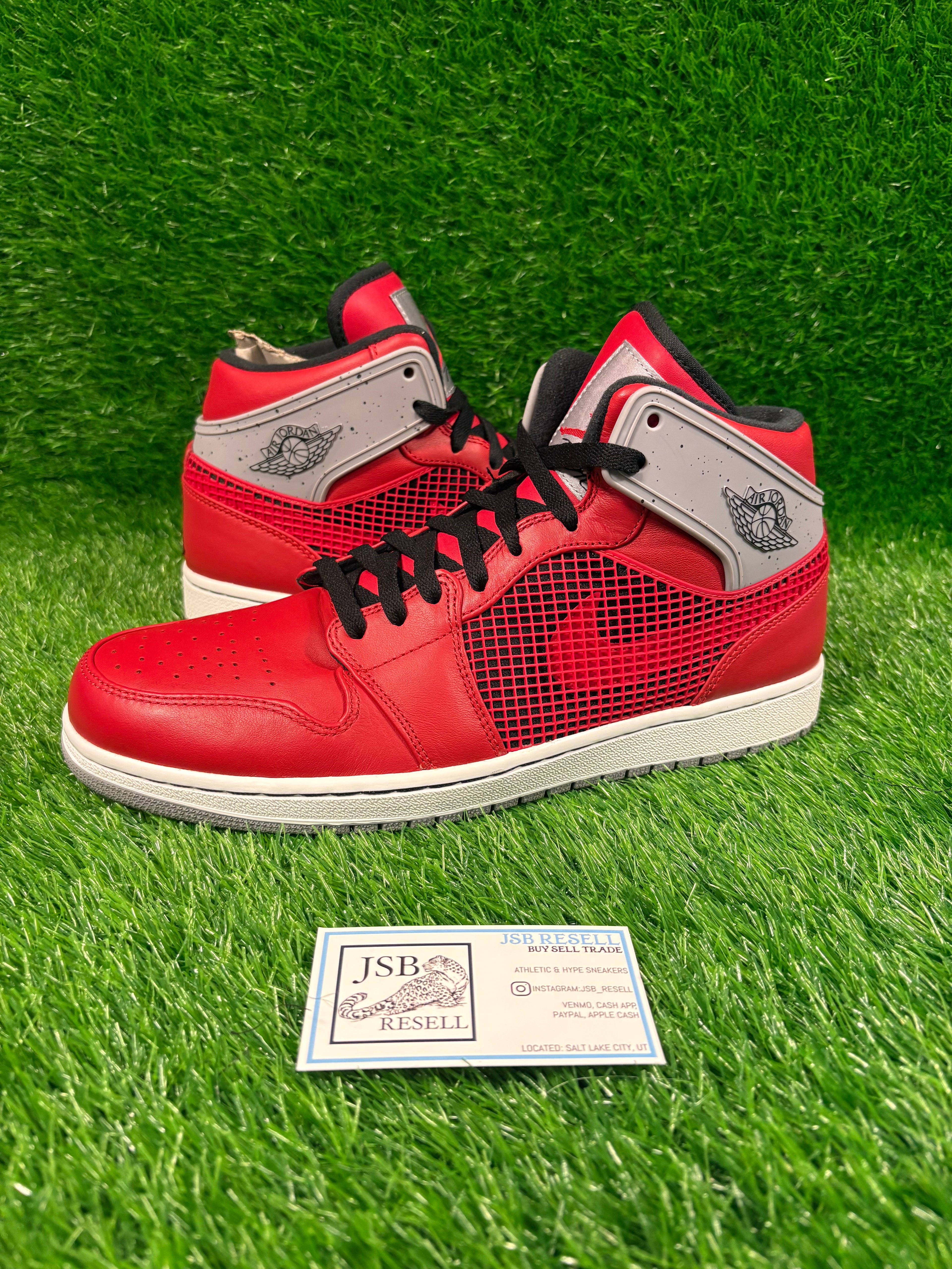 Size 11.5 - Jordan 1 ‘89 “Toro” 2013