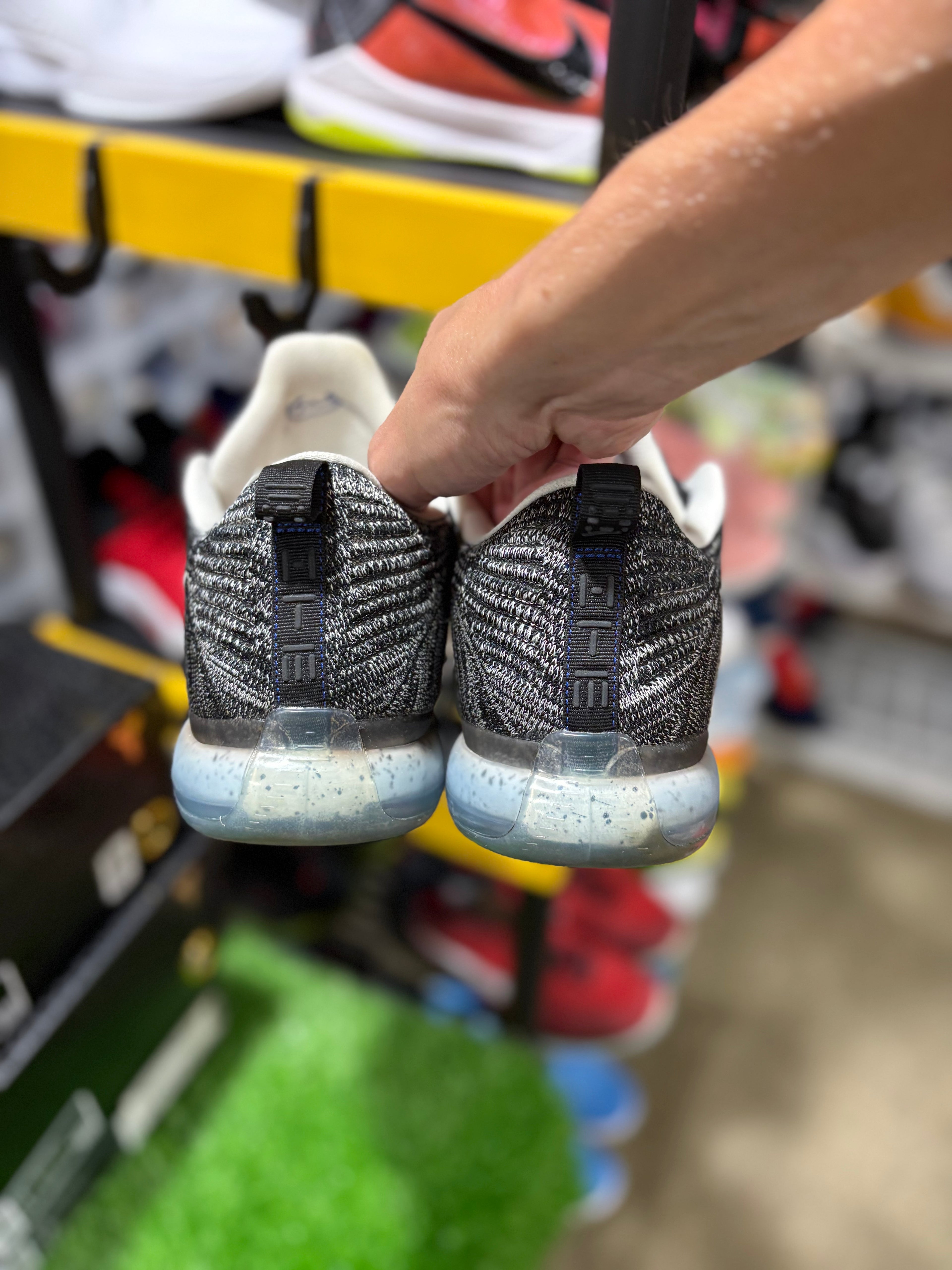 Size 13 - Kobe 10 “HTM Oreo”