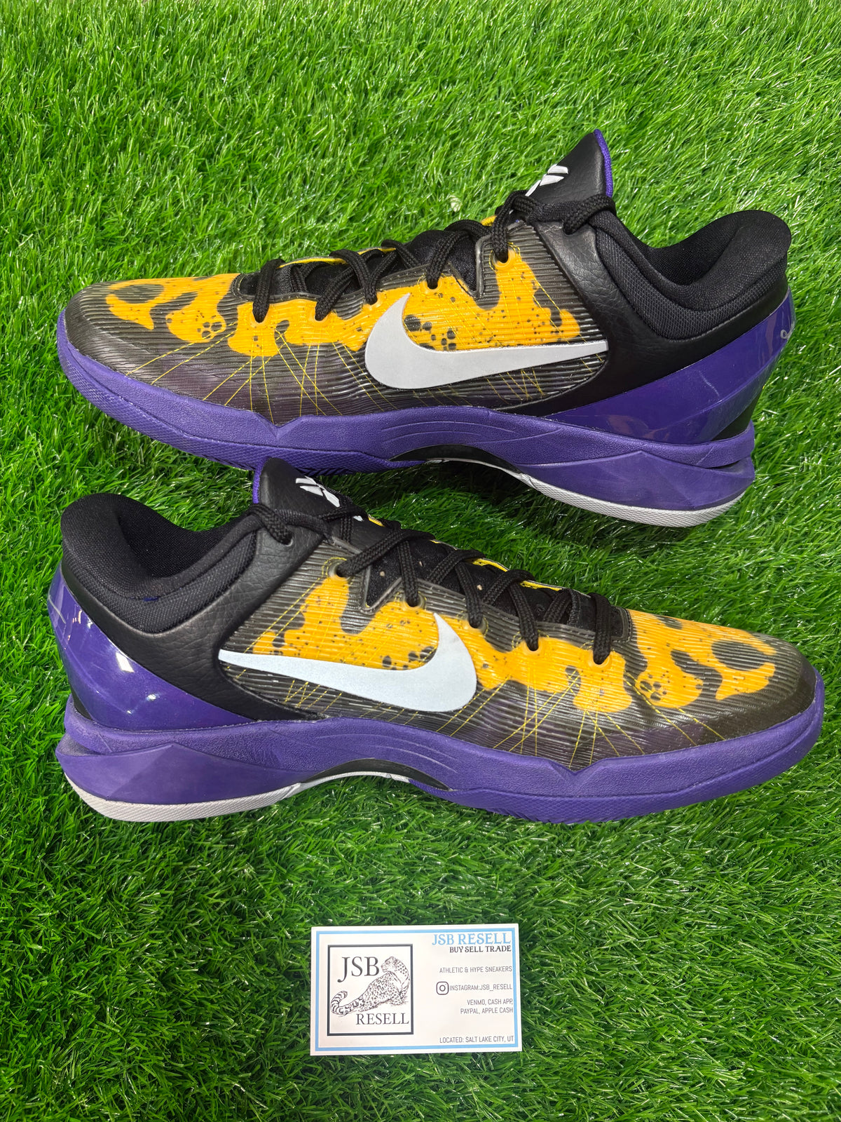 Size 9.5 - Kobe 7 SS “Poison Dart Frog”