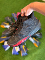 Size 13 - Kyrie 7 "Bred"