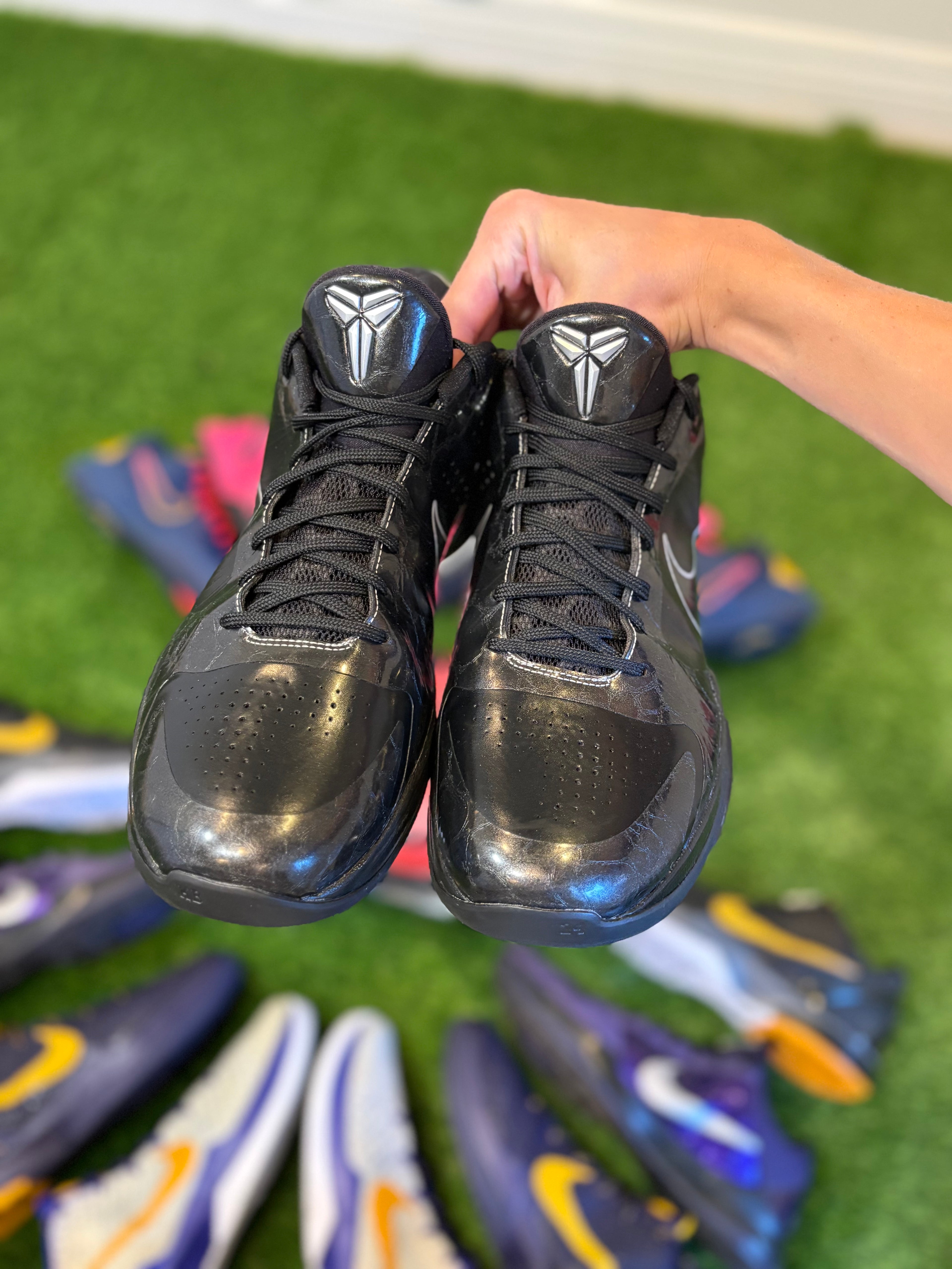 Size 13 - Kobe 5 "Blackout"