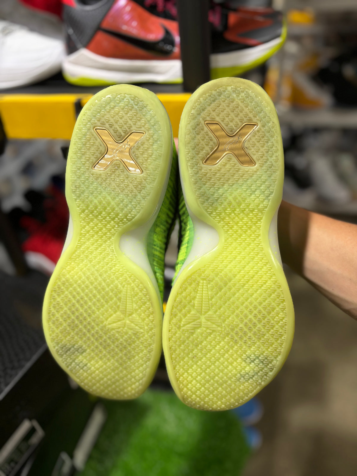 Size 13 - Kobe 10 “Grinch”