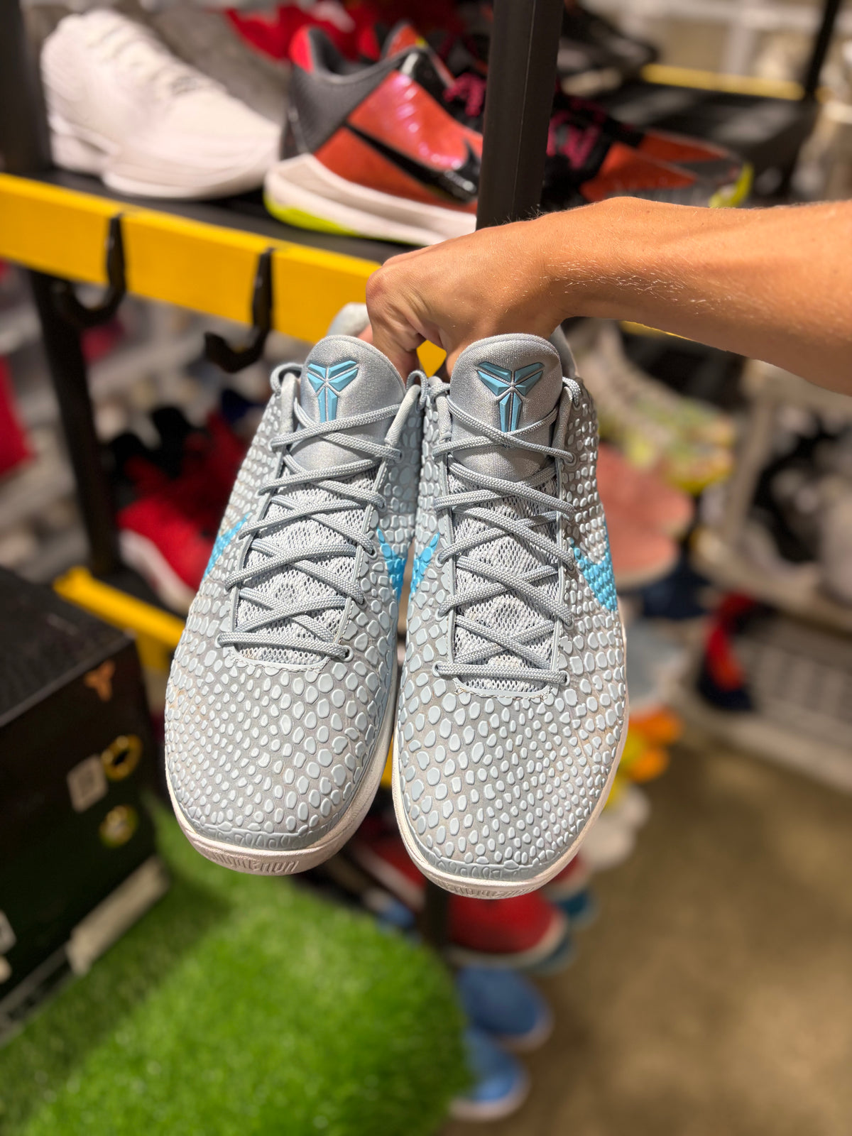 Size 13 - Kobe 6 Protro “Caitlin Clark”