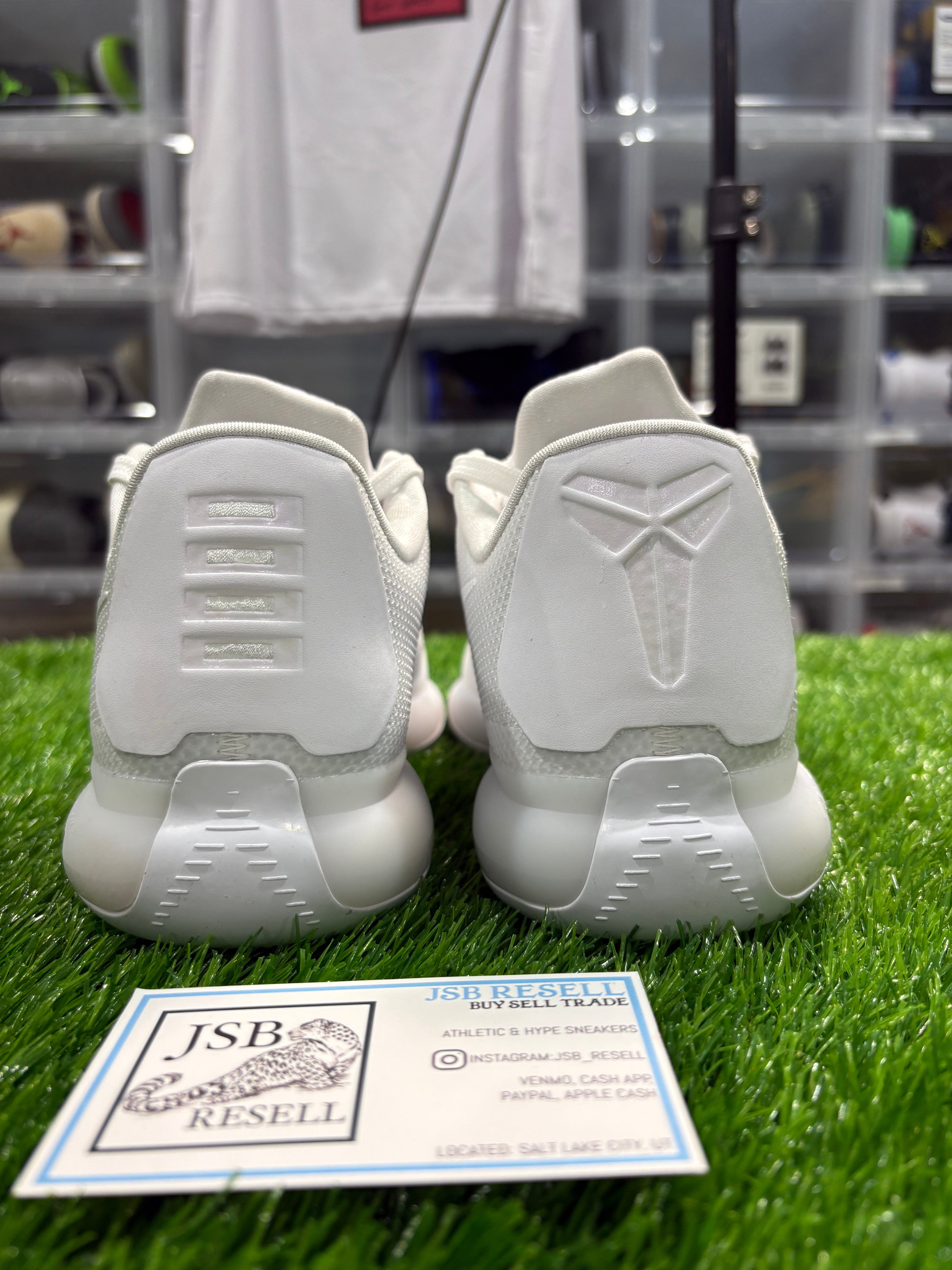 Size 8 - Kobe 10 Protro “Halo”