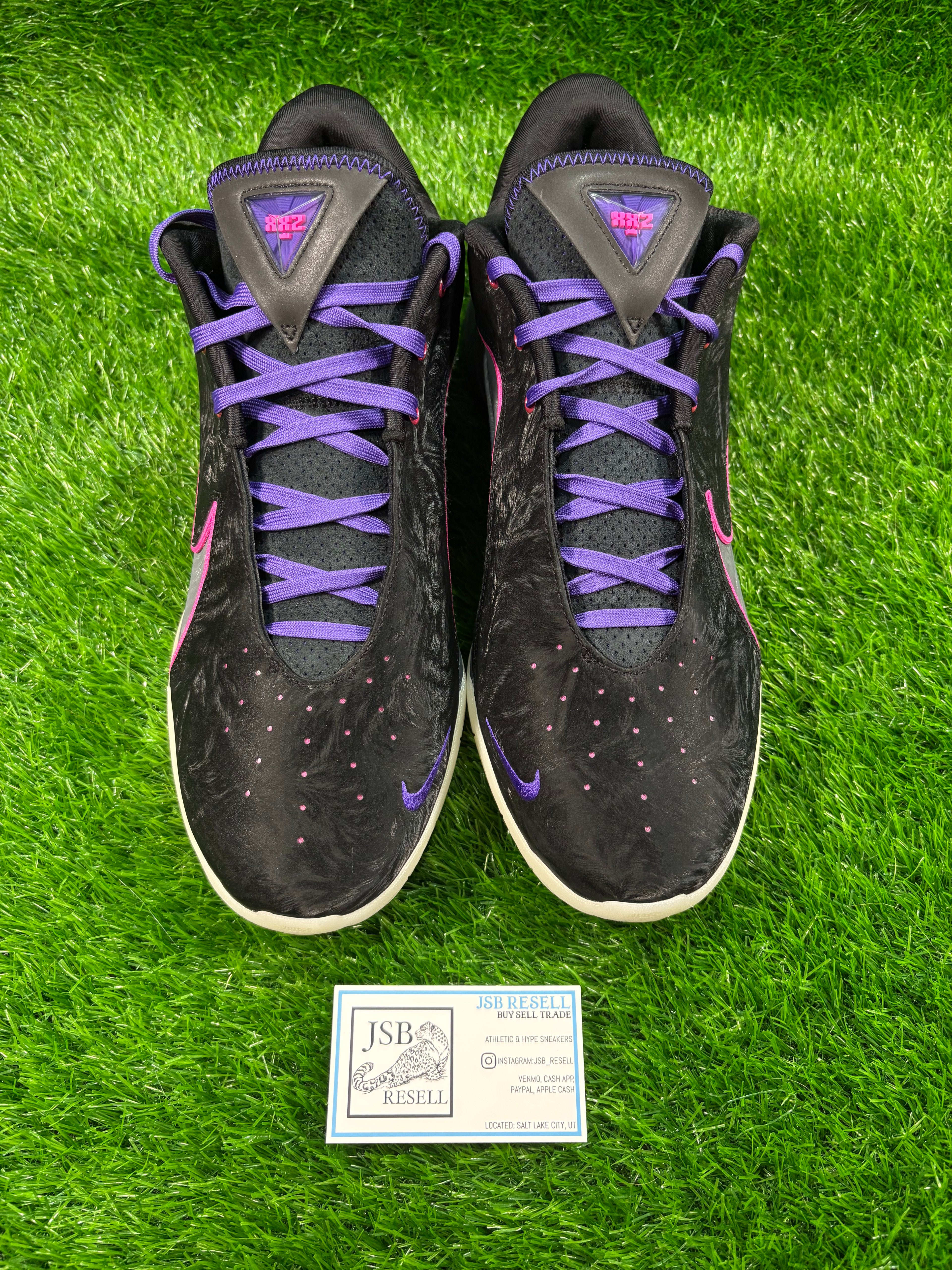 LeBron 22 “Black Light”