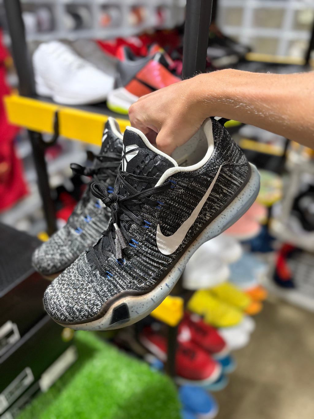 Size 13 - Kobe 10 “HTM Oreo”