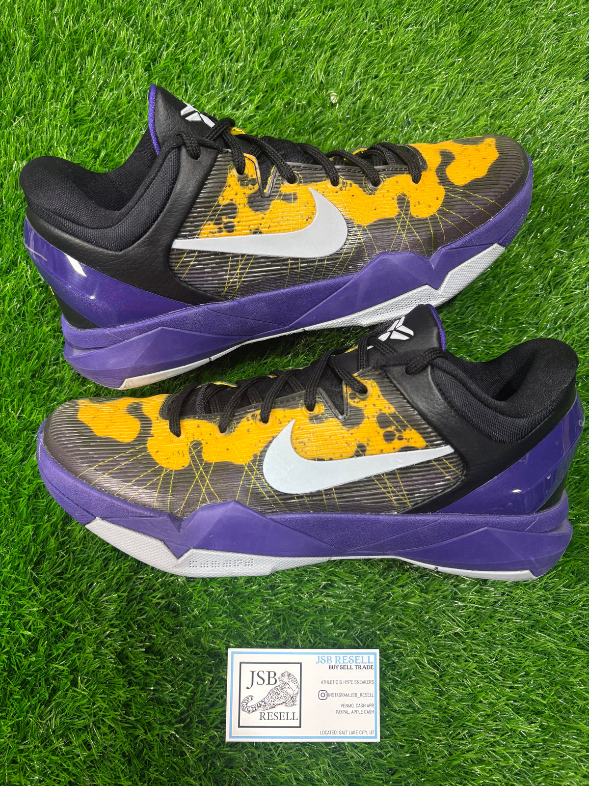 Size 9.5 - Kobe 7 SS “Poison Dart Frog”