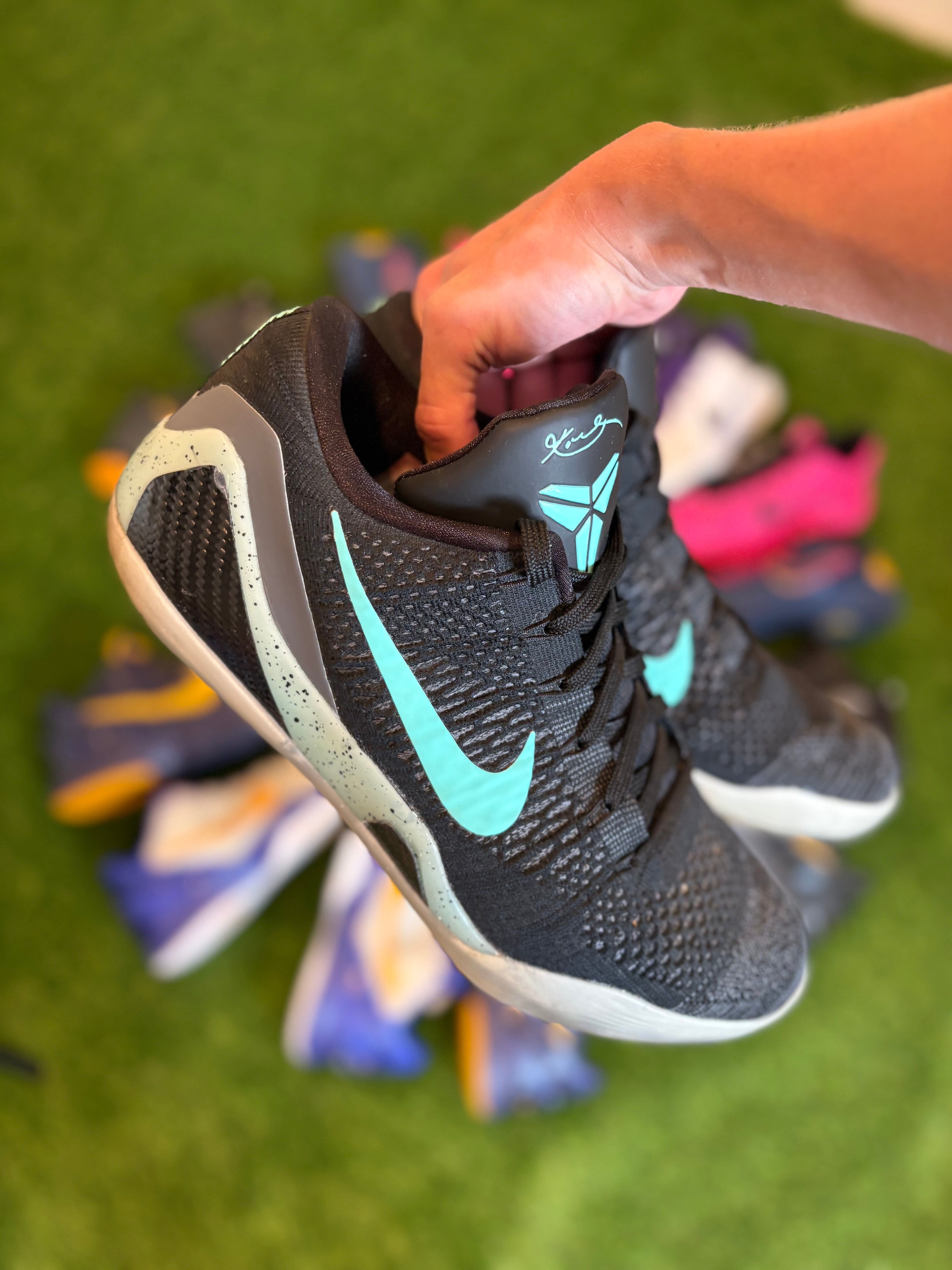 Size 13 - Kobe 9 Elite NikeID "Tiffany"