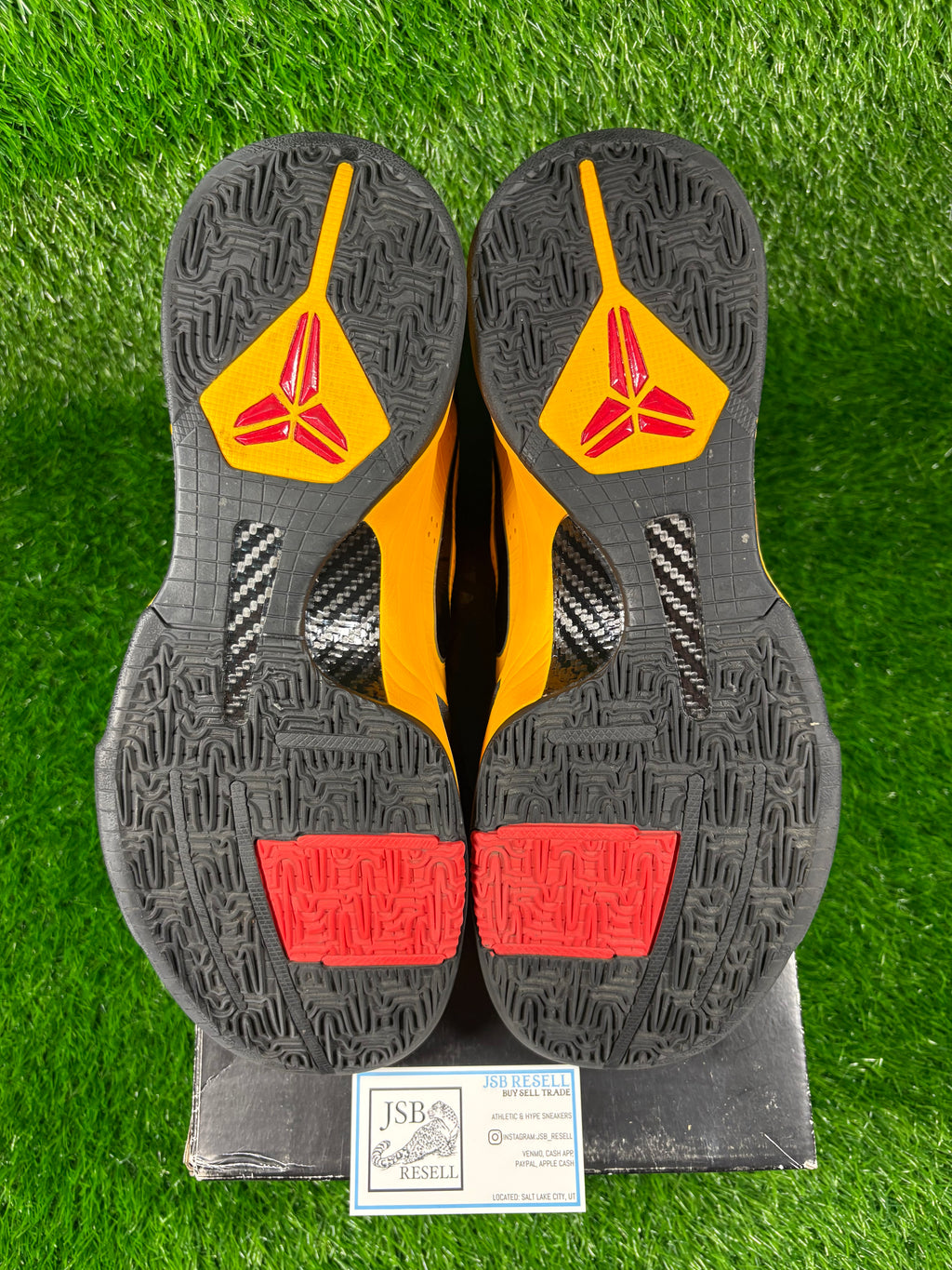 Kobe 5 Protro “Bruce Lee” (Size 13)