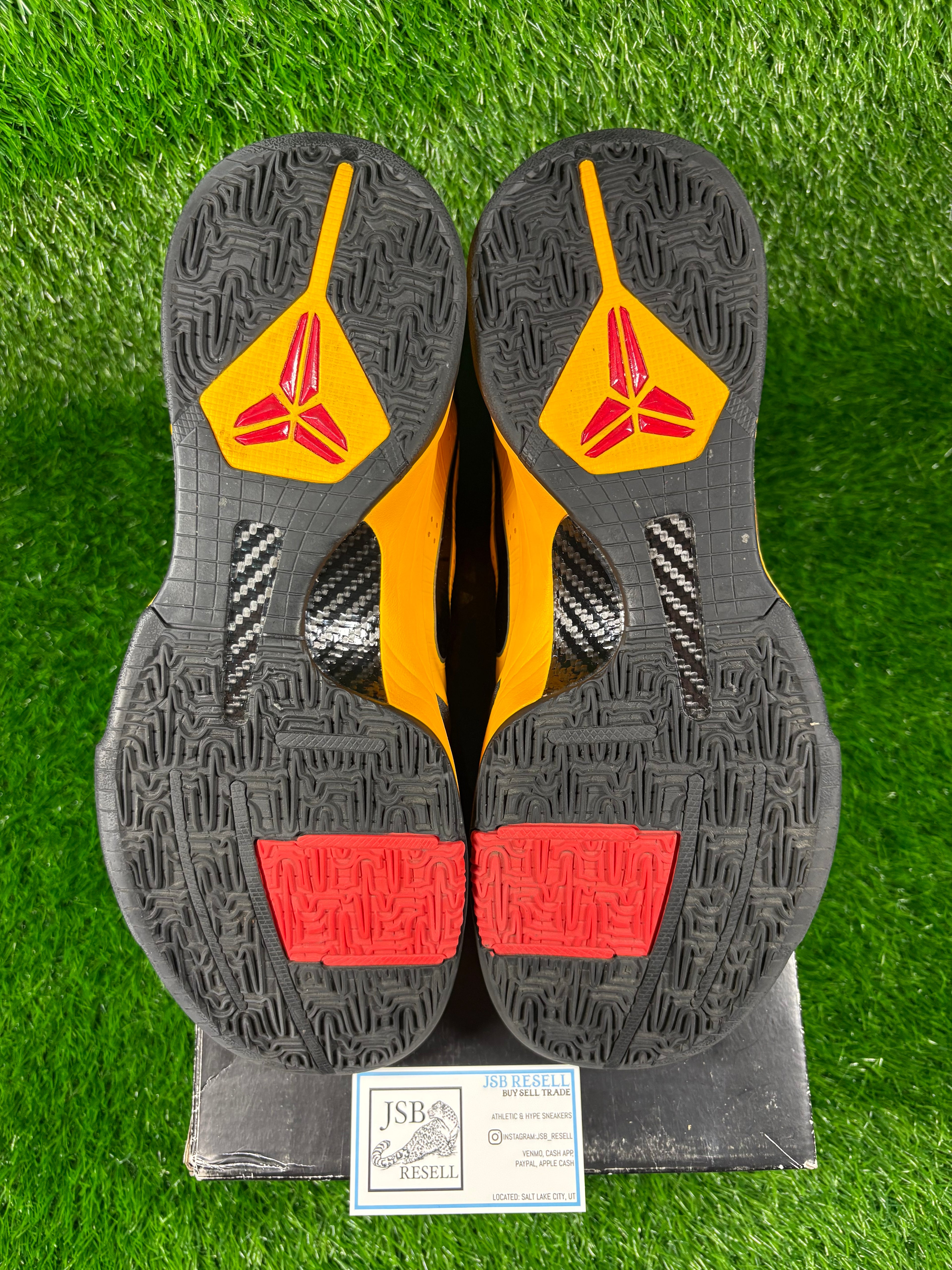 Kobe 5 Protro “Bruce Lee” (Size 13)