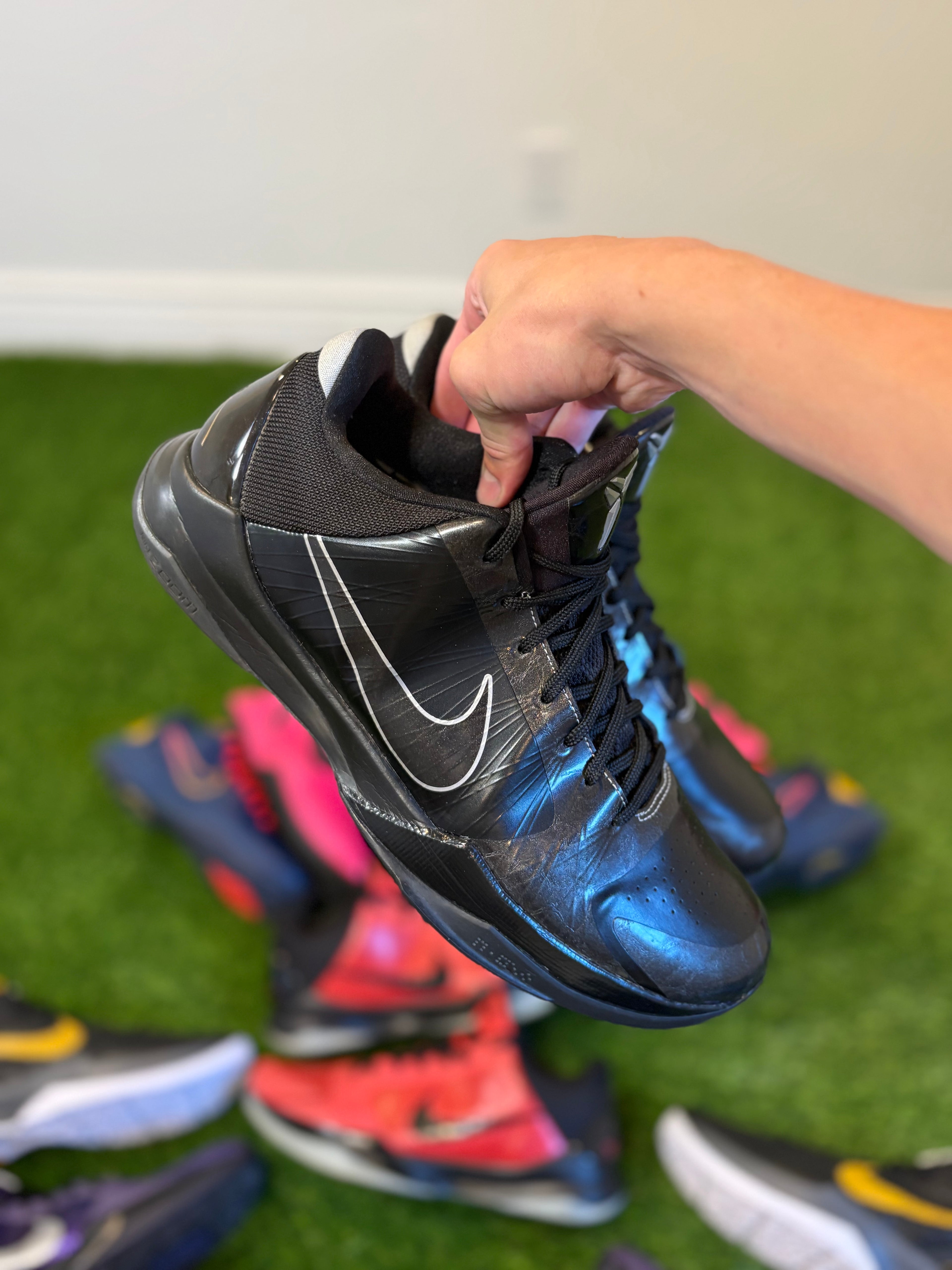 Size 13 - Kobe 5 "Blackout"