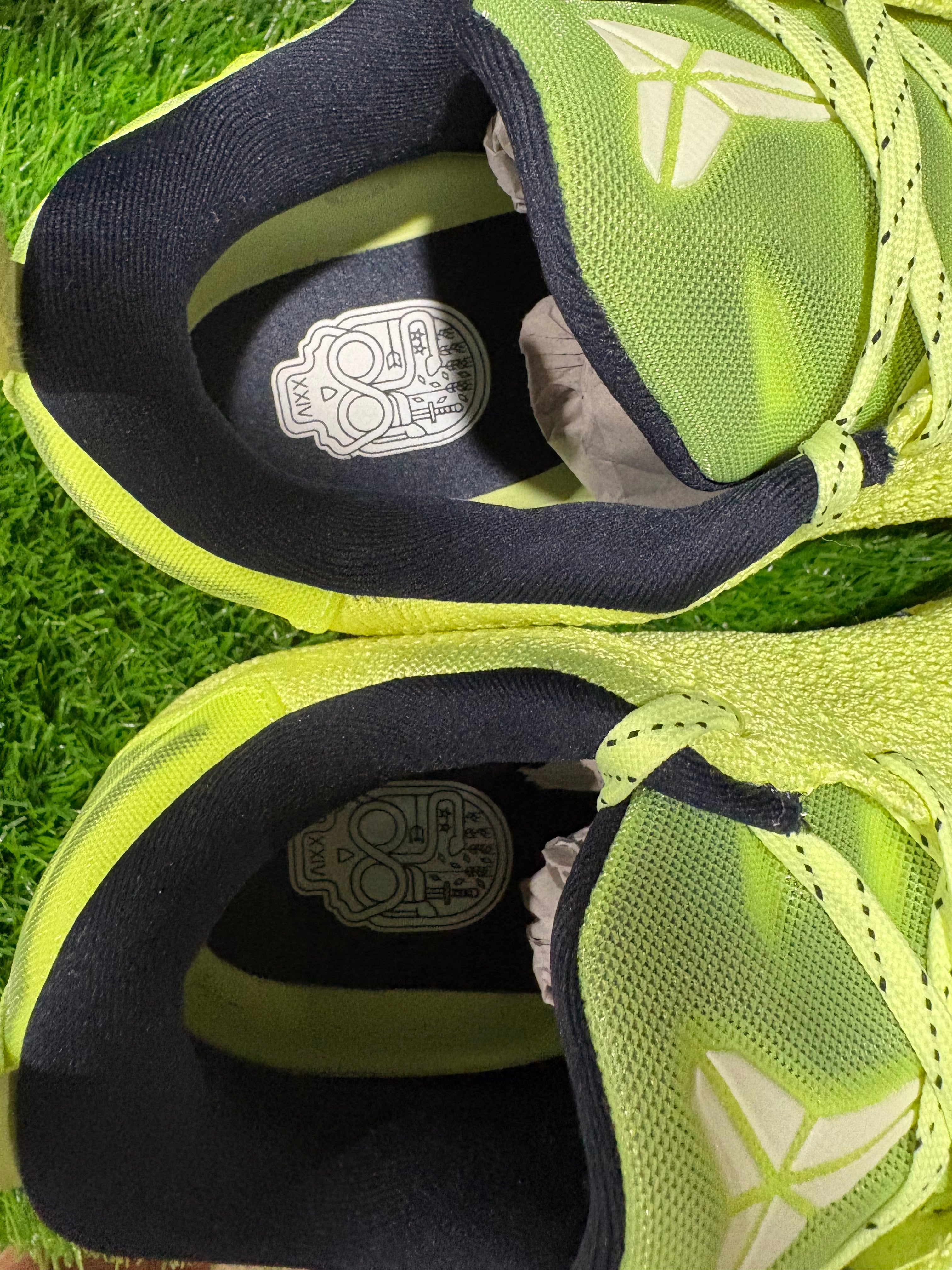 Size 13 - Kobe 11 “Liquid Lime”
