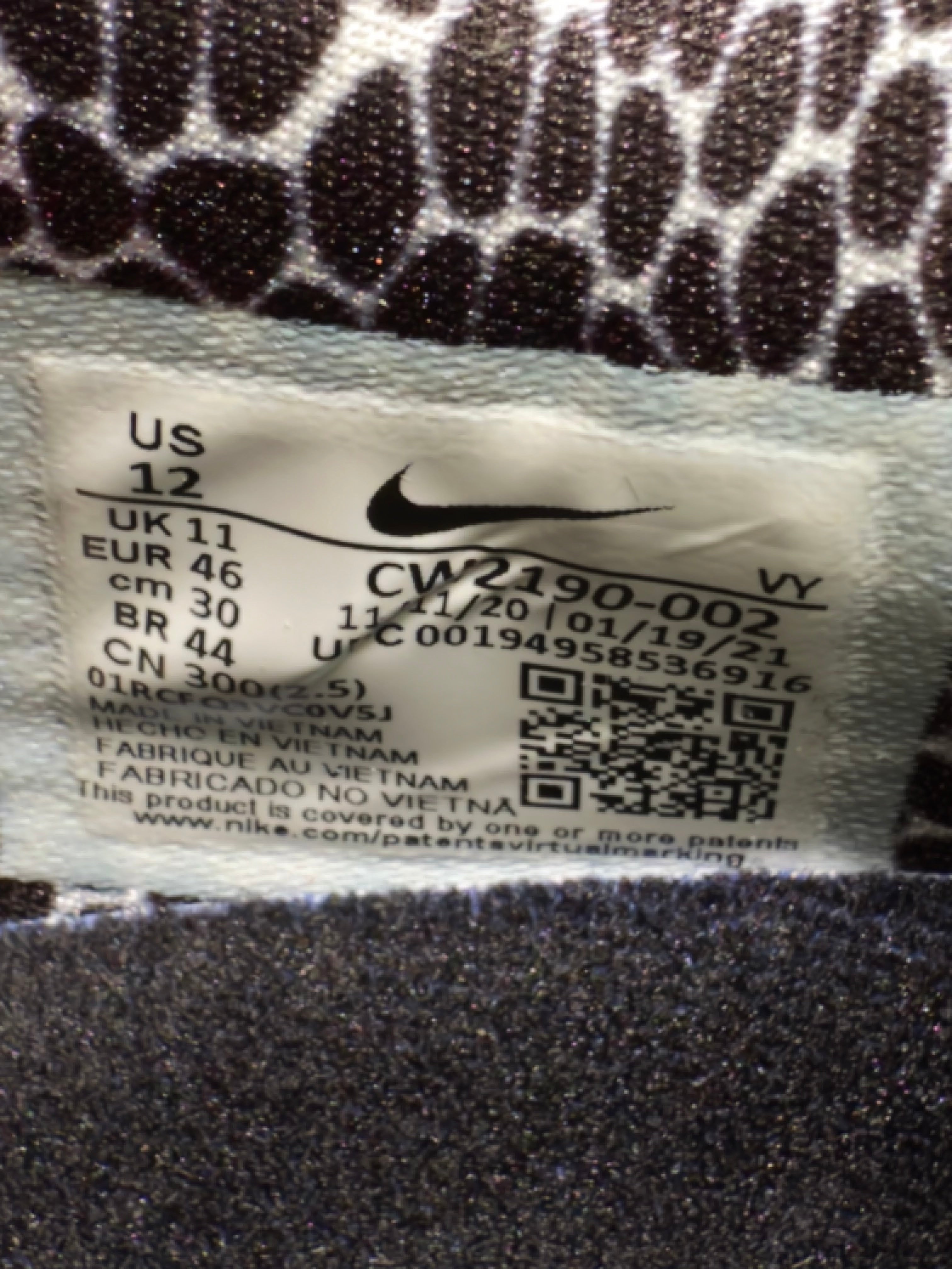 Kobe 6 Friends & Family “Mambacita Sweet 16” (Size 12)