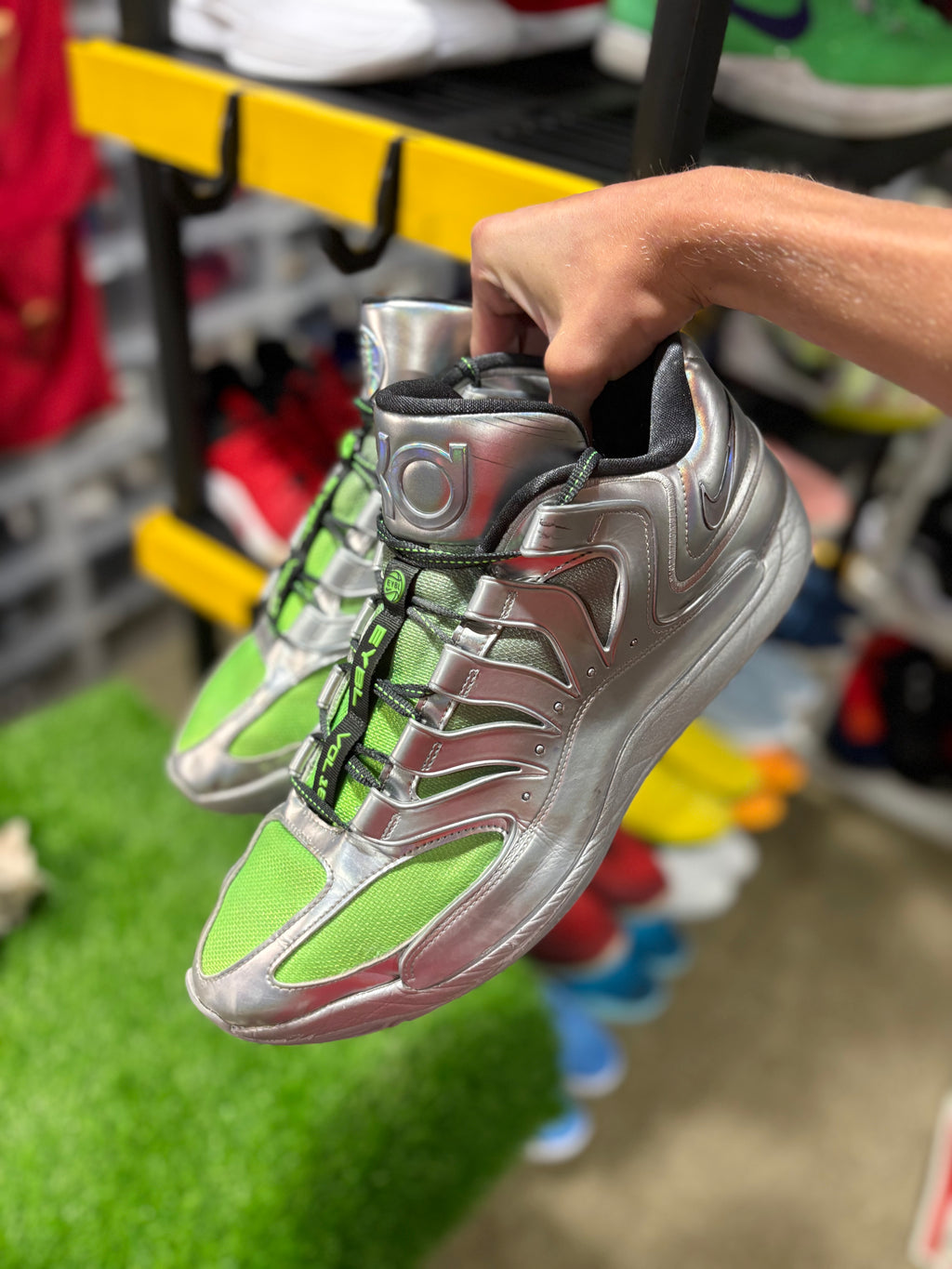 Size 15 - KD 18 “EYBL”