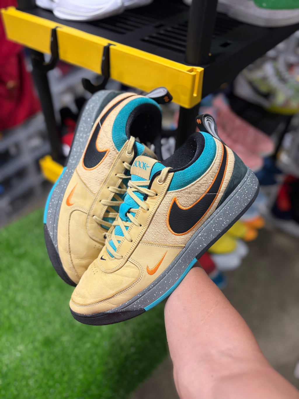 Size 15 - Book 1 “Mowabb”