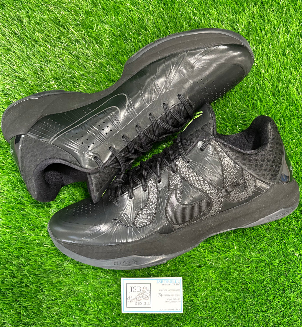 Kobe 5 Protro “Year of the Mamba Black”