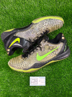 Kobe 8 “SnakeSkin-Christmas”