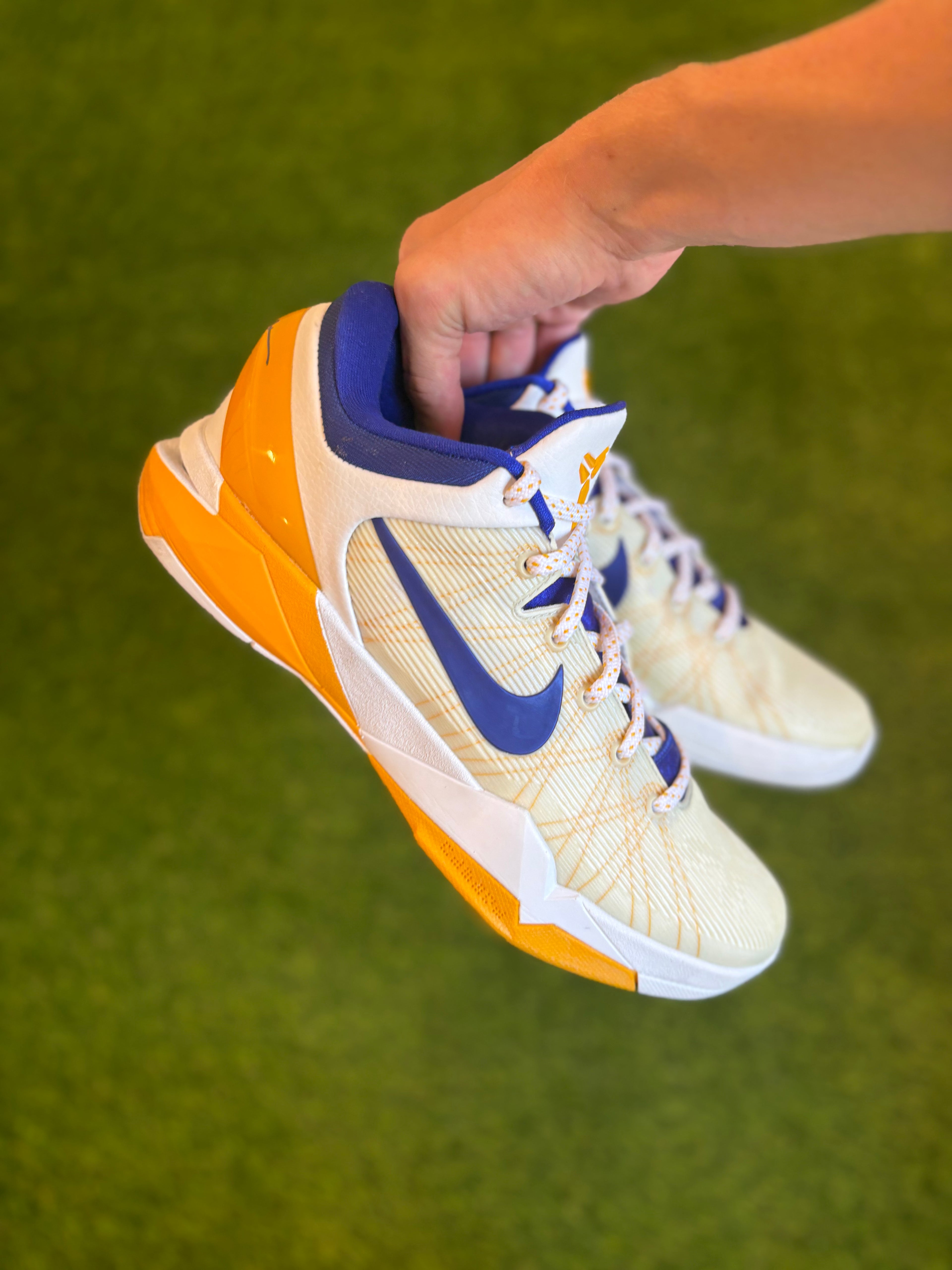 Size 9.5 - Kobe 7 System "Lakers Home"