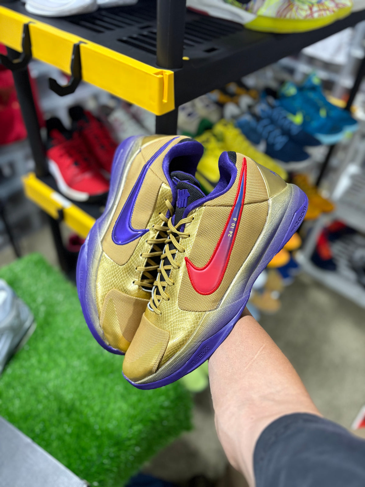Size 15 - Kobe 5 Protro “Undefeated Hall of Fame”