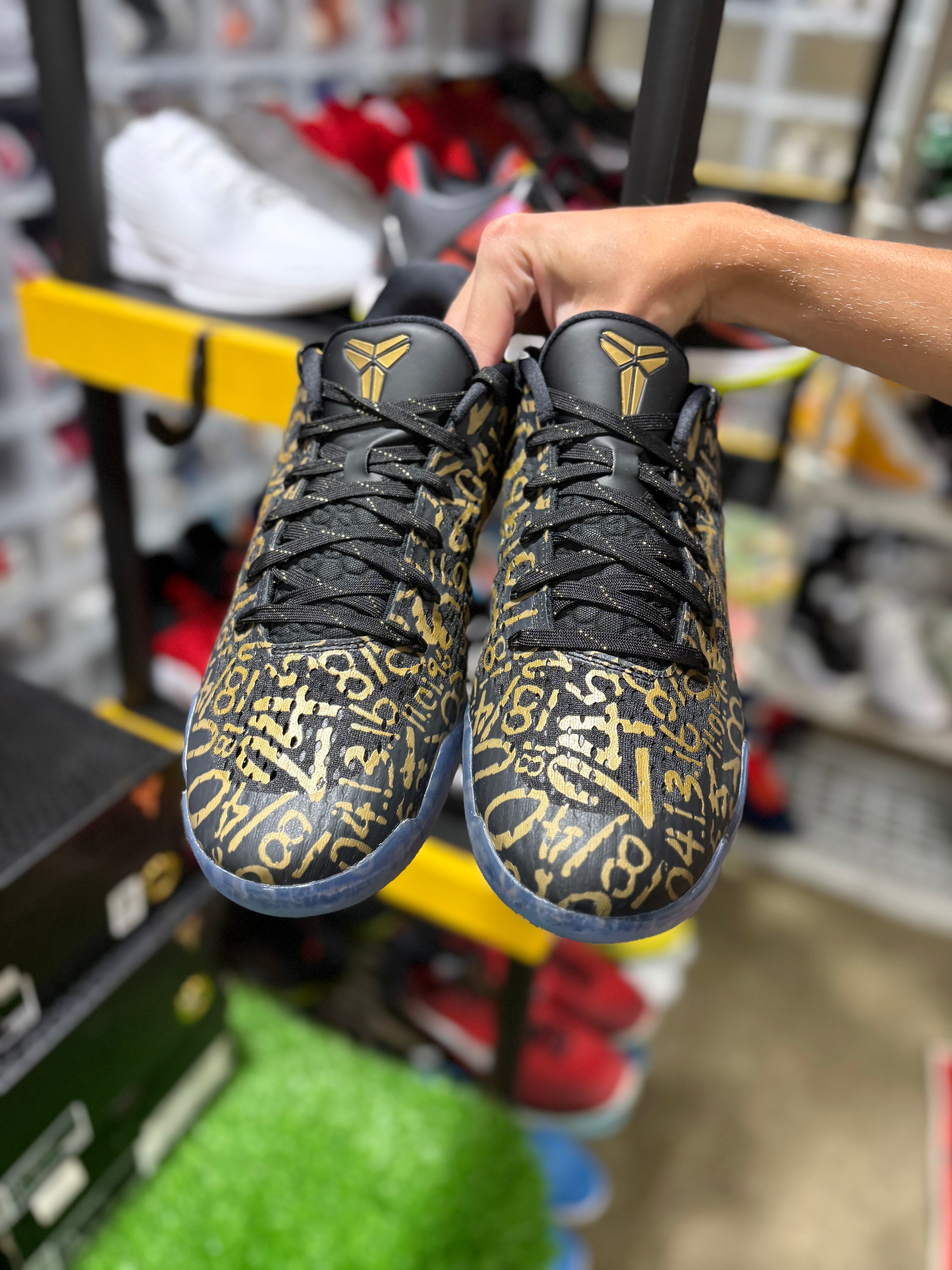 Size 13 - Kobe 11 Protro “Mamba Day”