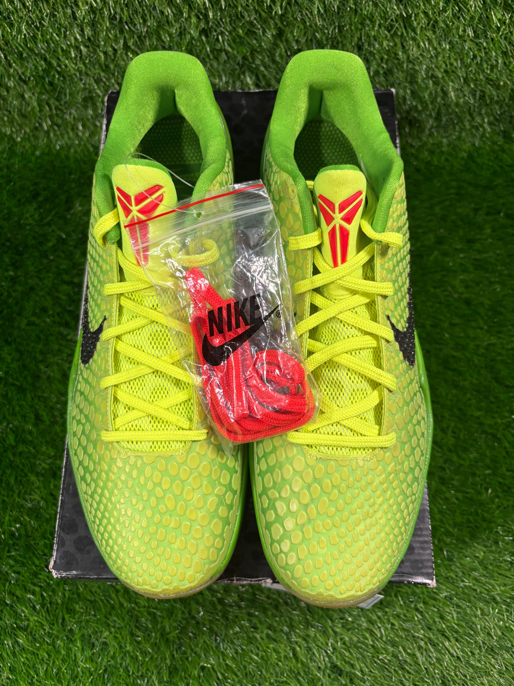 Kobe 6 “Grinch” OG (Size 12)