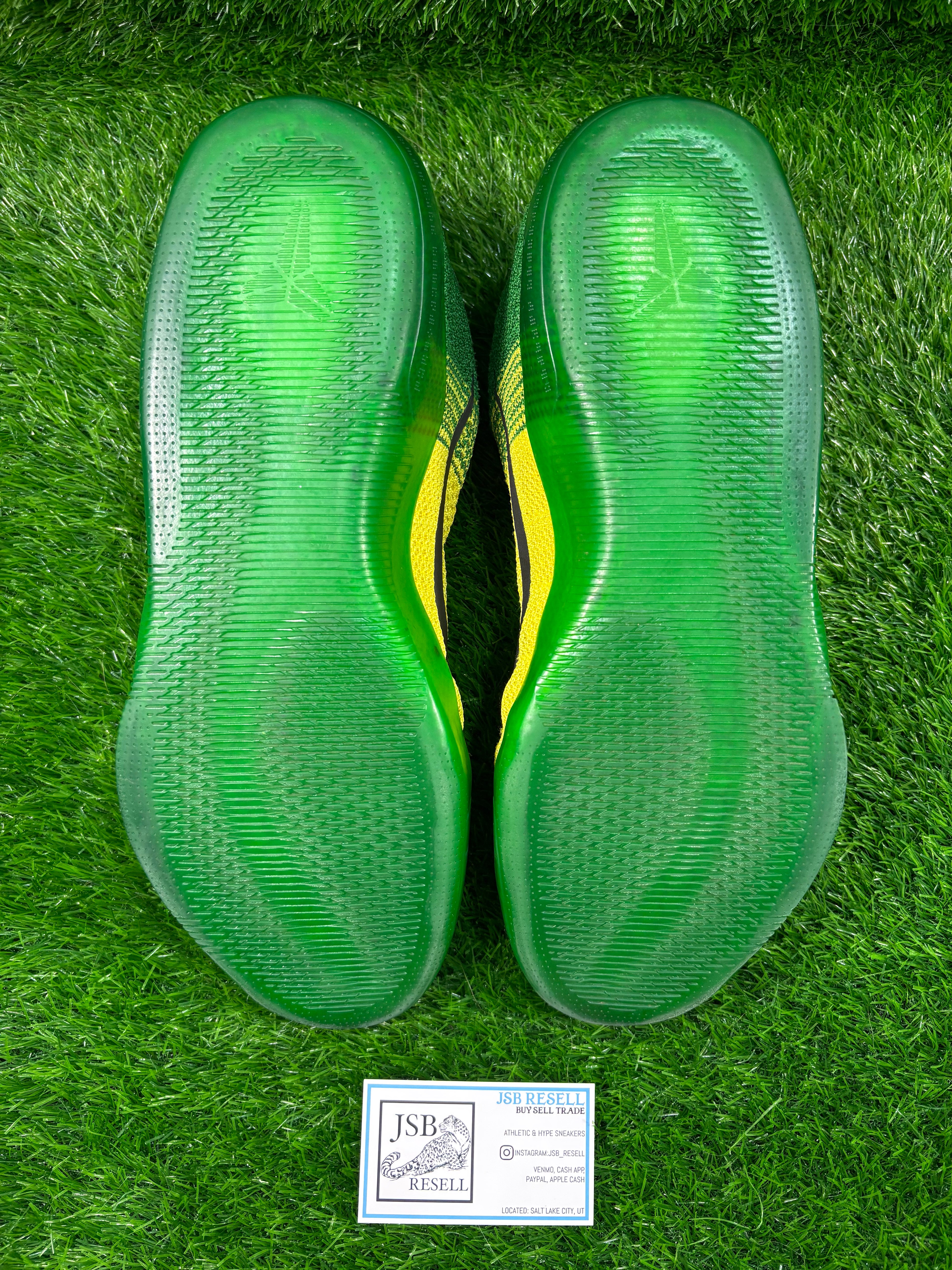 Kobe 11 Oregon PE SAMPLE