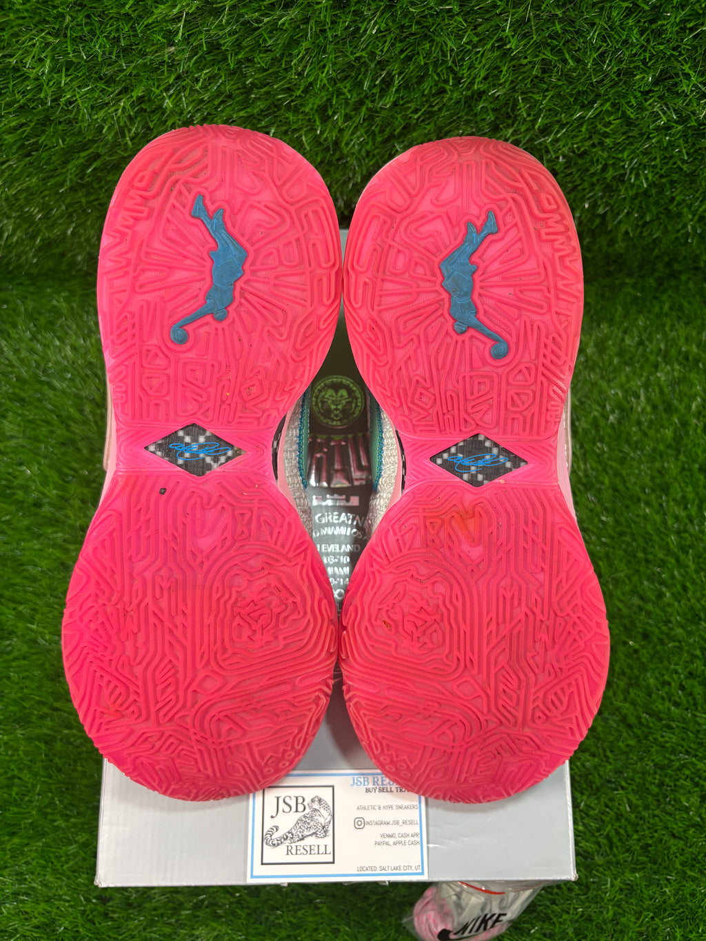 LeBron 20 “Time Machine”